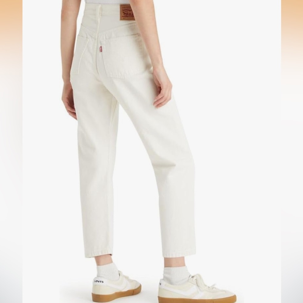 Levi’s 501 Crop in Ecru - Picture 2 of 4